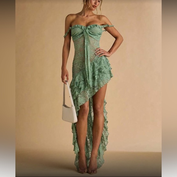 Luxe lace off shoulder open back slit thigh dress - Picture 6 of 9